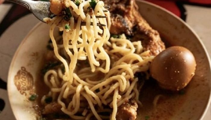 Laksa Kang Didin: Menjaga Warisan, Resep Dua Generasi Tak Pernah Berubah