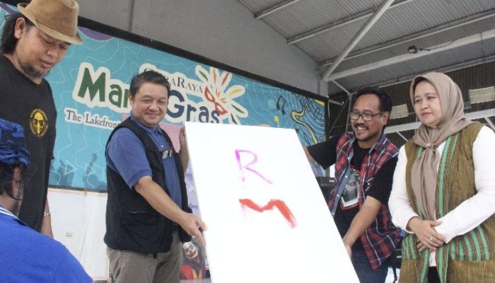 Melukis ‘On The Spot’, Bupati: Wujud Nyata Membangun Semangat Budaya