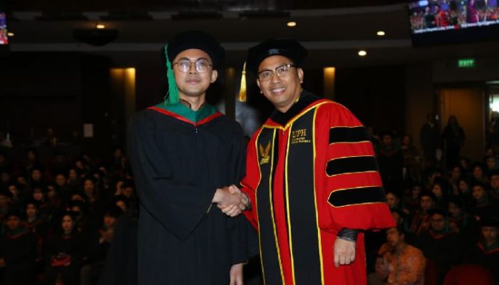 Wisuda UPH 2025: 1.921 Lulusan Siap Berkontribusi bagi Bangsa