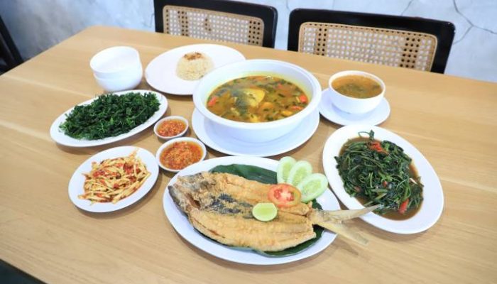 Jos Gandos! Kudapan Bandeng Pindang Hadir di Liben Cafe Kota Tangerang