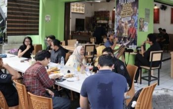 Warkop Mbok Dasmi Tempat Nongkrong yang Bikin Betah di Modernland