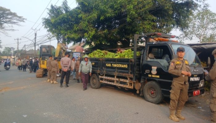 Puluhan Pedagang di Eks TPPS Pasar Cisoka Direlokasi