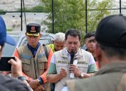 Doa, Asap, dan Harapan di Hari Kesembilan Kebakaran TPA Jatiwaringin
