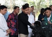 Gibran ke Pabrik Motor Listrik, Bupati Tangerang Tawarkan Potensi Investasi
