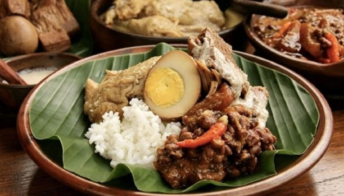 Dari Alas Mentaok ke CitraRaya, Gudeg Menjaga Rasa dan Sejarah