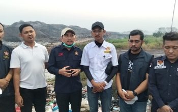 Kebakaran TPA Jatiwaringan Belum Padam, Karang Taruna Dirikan Posko Hingga Salurkan Logistik untuk Petugas Gabungan