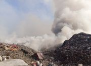 Pemadaman Kebakaran di TPA Jatiwaringin Berlanjut, Masih Banyak Kendala