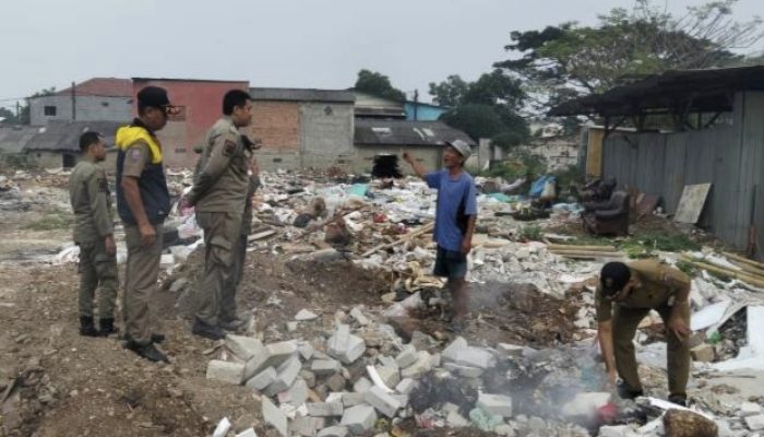 Pemkot Tangerang Imbau Warga Berhenti Membakar Sampah