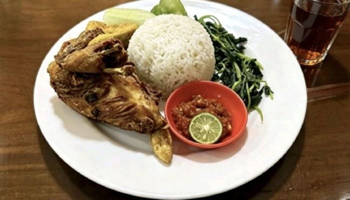 Dari Banyuwangi  ke CitraRaya, Sajian Nasi Tempong Tetap Menampar Lidah