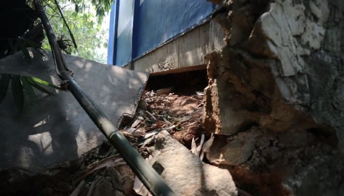 Jejak Proyek Rp4,5 M: Gedung SMPN 3 Panongan Mulai Kehilangan Tumpuan