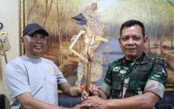 Sambang Warga, Cara Danramil Panongan Menjaga Jarak Tetap Dekat