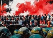 Ketika Demo Ricuh, Menjaga Kondusivitas Tak Harus Menambah Massa