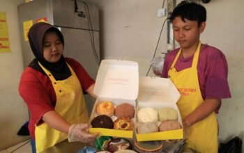 Dari Jajanan Jalanan Malaysia, Seribu Donat Sehari Mengembang di Kota Tangerang