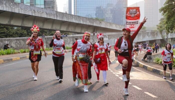 Ketika Kemerdekaan Dirayakan dengan 8,1 Kilometer di Semanggi