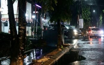 Hujan Mengguyur Tangerang, Genangan Muncul di Sejumlah Ruas Jalan