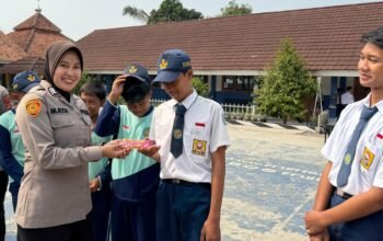 Polwan Polresta Tangerang Ingatkan Pelajar soal Privasi dan Bahaya di Dunia Digital