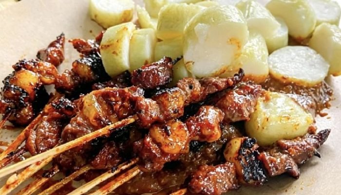 Jejak Sate dari Jalur Rempah hingga Bara Arang Pak Ujang CitraRaya