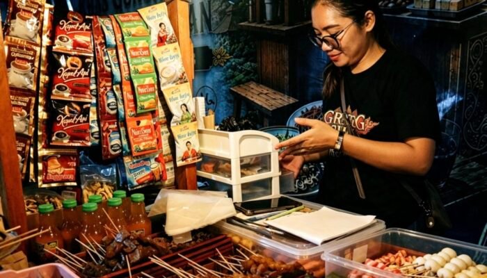 Angkringan IKG, Sepotong Jogja yang Menyala di Pinggir Jalan Cikupa