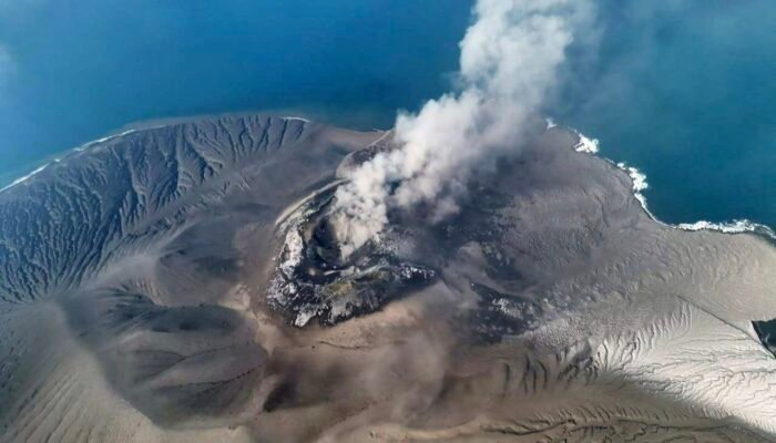 Erupsi Menerus Anak Krakatau Berakhir, Status Masih Siaga