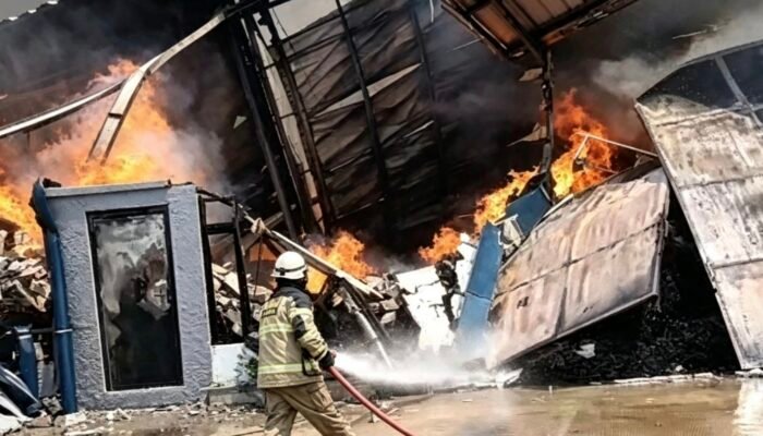 Si Jago Merah Menggila di Kosambi, 26 Gudang Ludes Terbakar