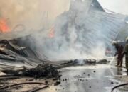 Kebakaran: 60 Petugas dan 16 Armada Jinakkan Api Pabrik di Batuceper
