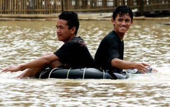 Dua Musim, Dua Bencana: Kresek Menanti Keseriusan Pemerintah