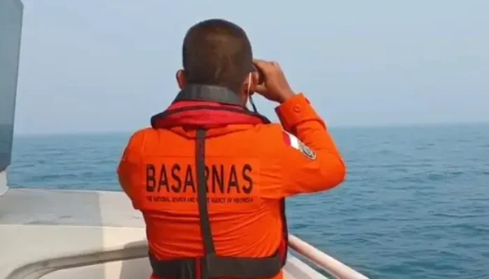 Tujuh Hari Tanpa Jejak, Pencarian 8 Orang Hilang di Selat Sunda Diperpanjang