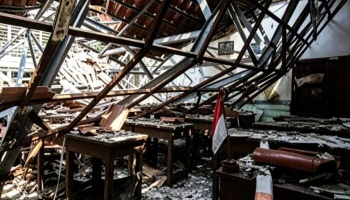 Sekolah Ambruk Dua Tahun, FSPI Desak Pramono Evaluasi Kadisdik DKI