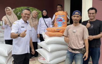 Pemkot Tangerang Salurkan 3,5 Ton Pakan Ikan untuk 29 Kelompok Pembudi Daya