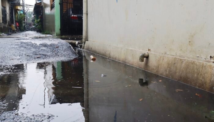 Tangerang dan Dua Bencana: Banjir Saat Hujan, Krisis Air Saat Kemarau