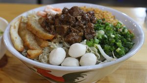 Bakmie Sangkawang, Kuliner Halal Hadir di Food Plaza