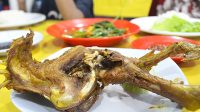 Bebek Goreng Cah Kangkung ‘Mak Jleb’ di Eco Plaza Citra Raya