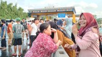Waduh! Ratusan Warga dan Emak-emak Desa Kadu Blokir Exit Tol Bitung Tangerang