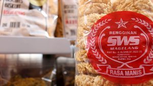 Jajanan Cemilan dan Oleh-oleh Hadir di Food Court Mardi Gras