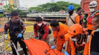 Jasad Pengendara Motor Terbawa Arus Gorong-gorong Ditemukan di Jakarta