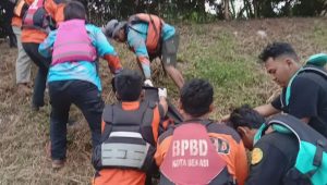 Jasad Pria Tanpa Identitas Mengambang di Danau Lagoon Bekasi
