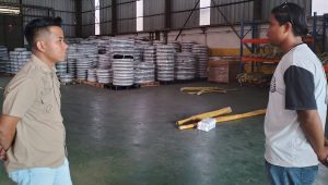 Enggak Mau Kecolongan Kades Ciakar Sidak ke Tempat-tempat Usaha