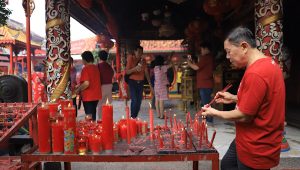 Imlek, Klenteng Boen Tek Bio Ramai Dikunjungi Warga dari Luar Kota