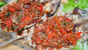 Menu Makan Siang yang Recommended, Pecak di Warung Jati