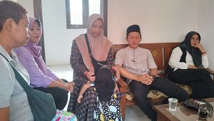 Seragam SD Negeri 1 Ciakar Panongan Inisiatif dari Wali Murid