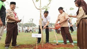 Forkopimda Kabupaten Tangerang Tanam Pohon Bareng Presiden